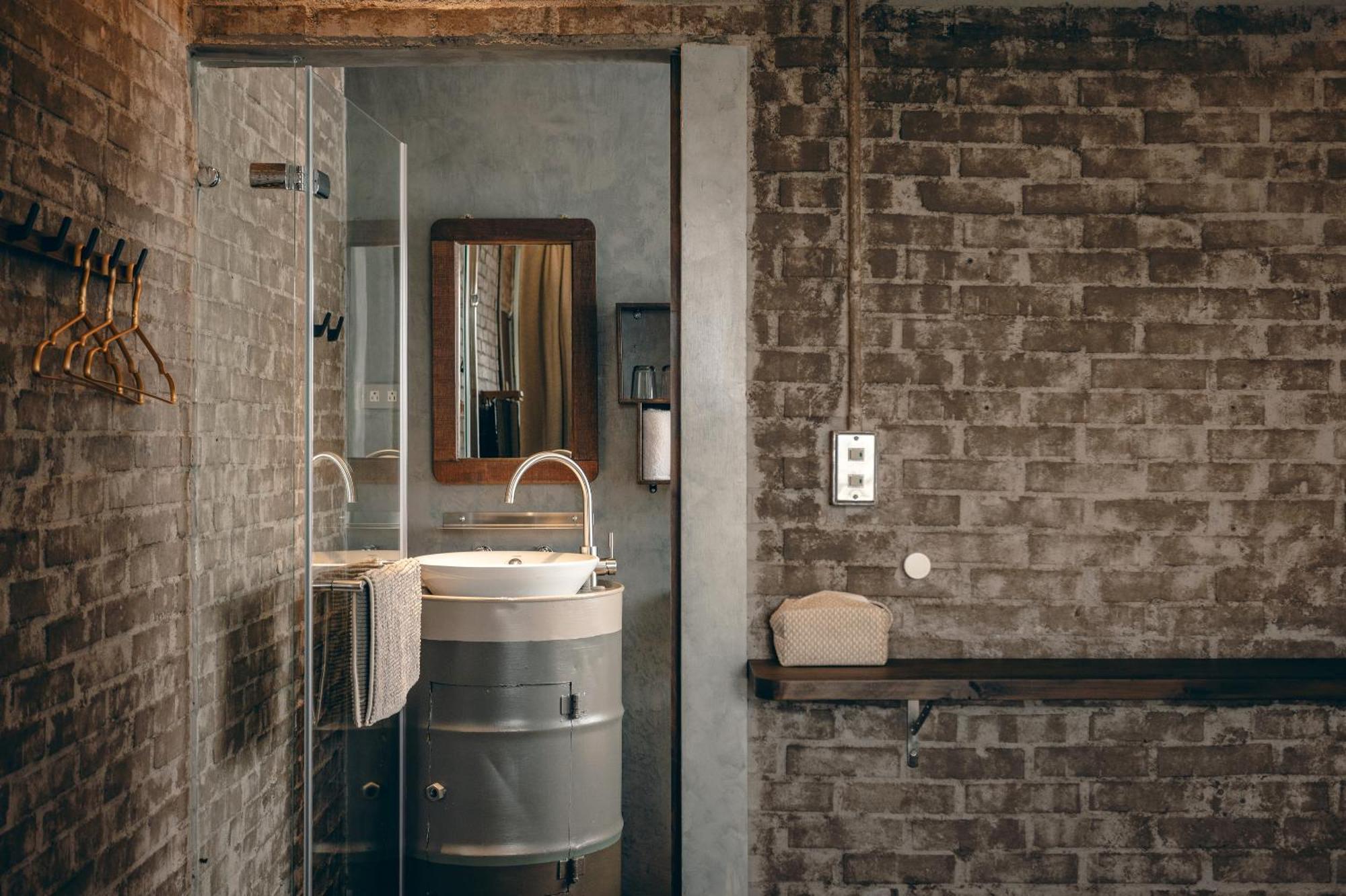 Bed and Breakfast Original House Чишан Экстерьер фото
